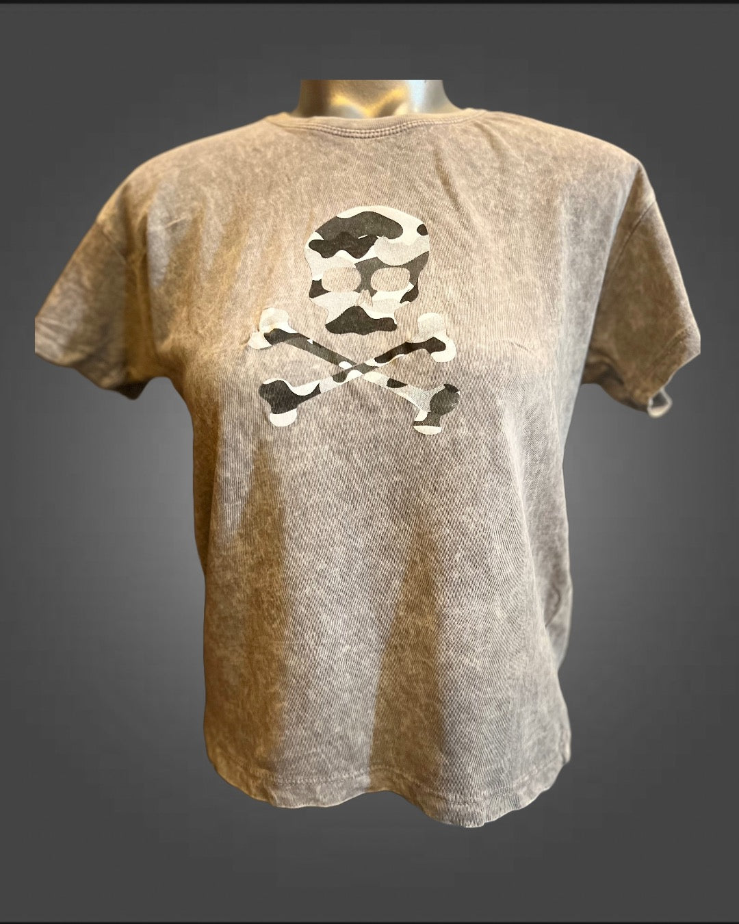 Ladies Camo Cropped Tee