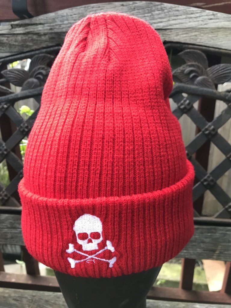 Midnight Ribbed Skull Cap - Red