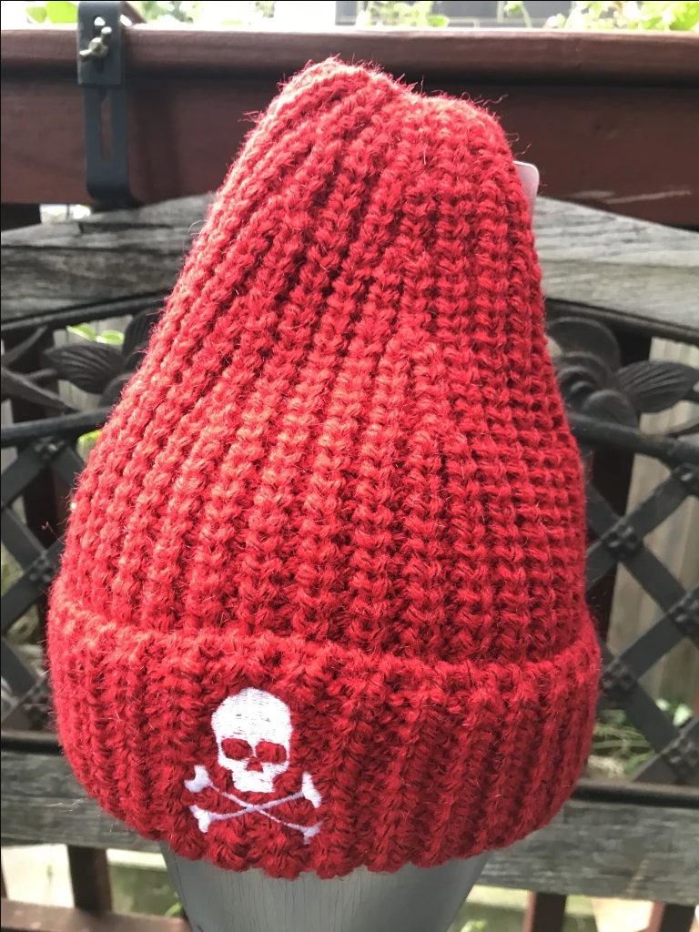 Midnight Cable Ribbed Skull Cap - Red